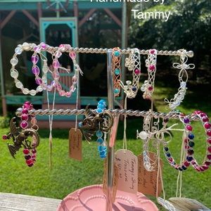 Hello I Tammy. This is The Jewelry Cabana.